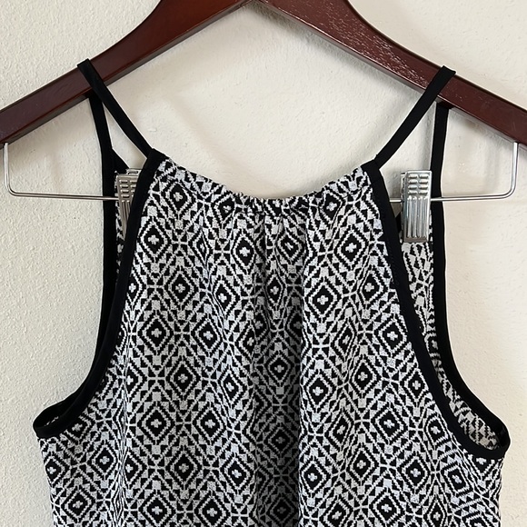 IZ Byer Tank Top - Picture 5 of 10